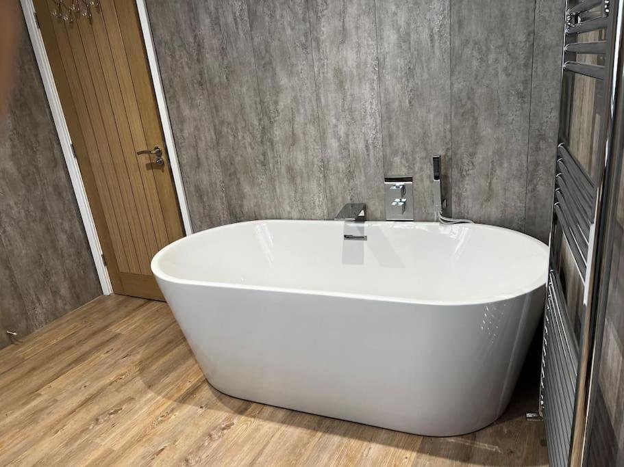 Ulverston Stunning 1 Bedroom Apartment Exterior foto
